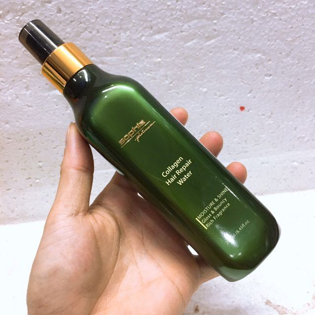 Dầu dưỡng sophia giúp phục hồi tóc rất tốt. Mình dùng hơn 3 năm nay rồi. Rất thích luôn Dầu dưỡng sophia giúp phục hồi tóc rất tốt. Mình dùng hơn 3 năm nay rồi. Rất thích luôn