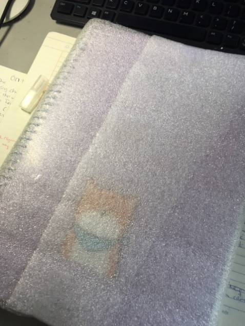 vở được bọc kĩ càng, bìa với giấy dày dặn, giao hàng khá nhanh, sẽ mua lại