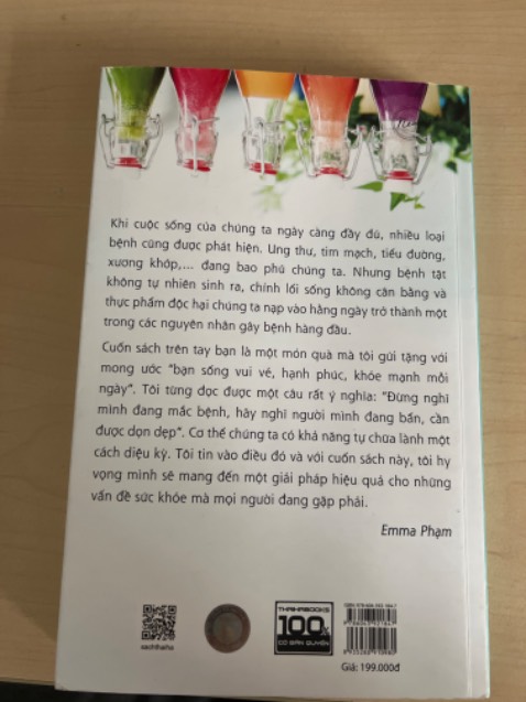 Sách rất hay, trang bìa rất gọn gàng và đẹp