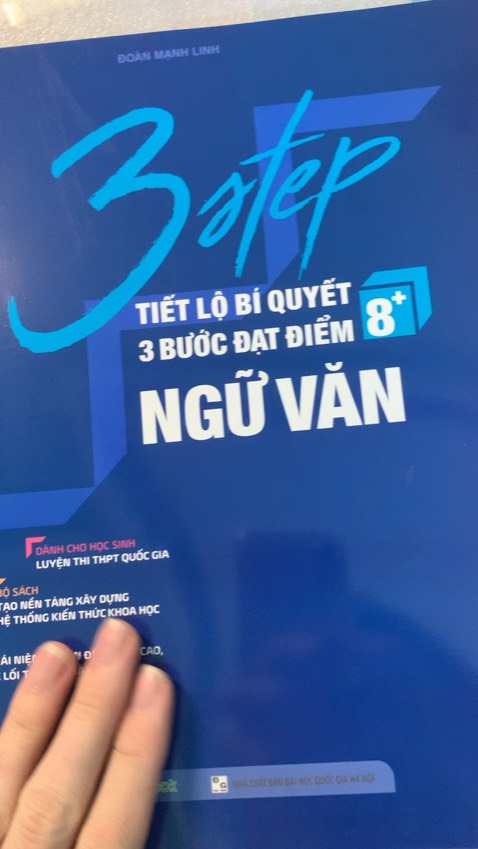 Sách aim 8+ nhưng quyết tâm 9+. Sách dày, đẹp, chất lượng vô cùng luôn. Giá lại còn hạt dẻ nữa chứ. Tiki giao hàng thì đỉnh nhất quả đất rồi. Đóng gói xịn xò các kiểu