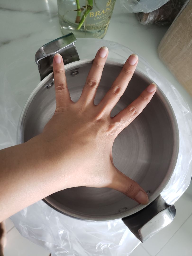 mình đặt nồi 7l mà giao nồi nhỏ xíu, k đúng. cho mình đổi hoặc trả lại.