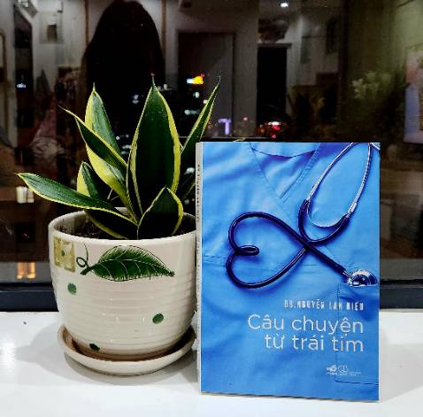 Giao siêu nhanh. Sách tốt. Giá rẻ hơn so với mua tại hiệu sách