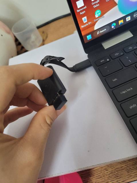 Huhu mình quên mất ko đọc kĩ là nó có đầu usb cắm máy tính, mà mình đag muốn tìm cái blutooth á. Dù sao sản phẩm rất ok, rất êm.
