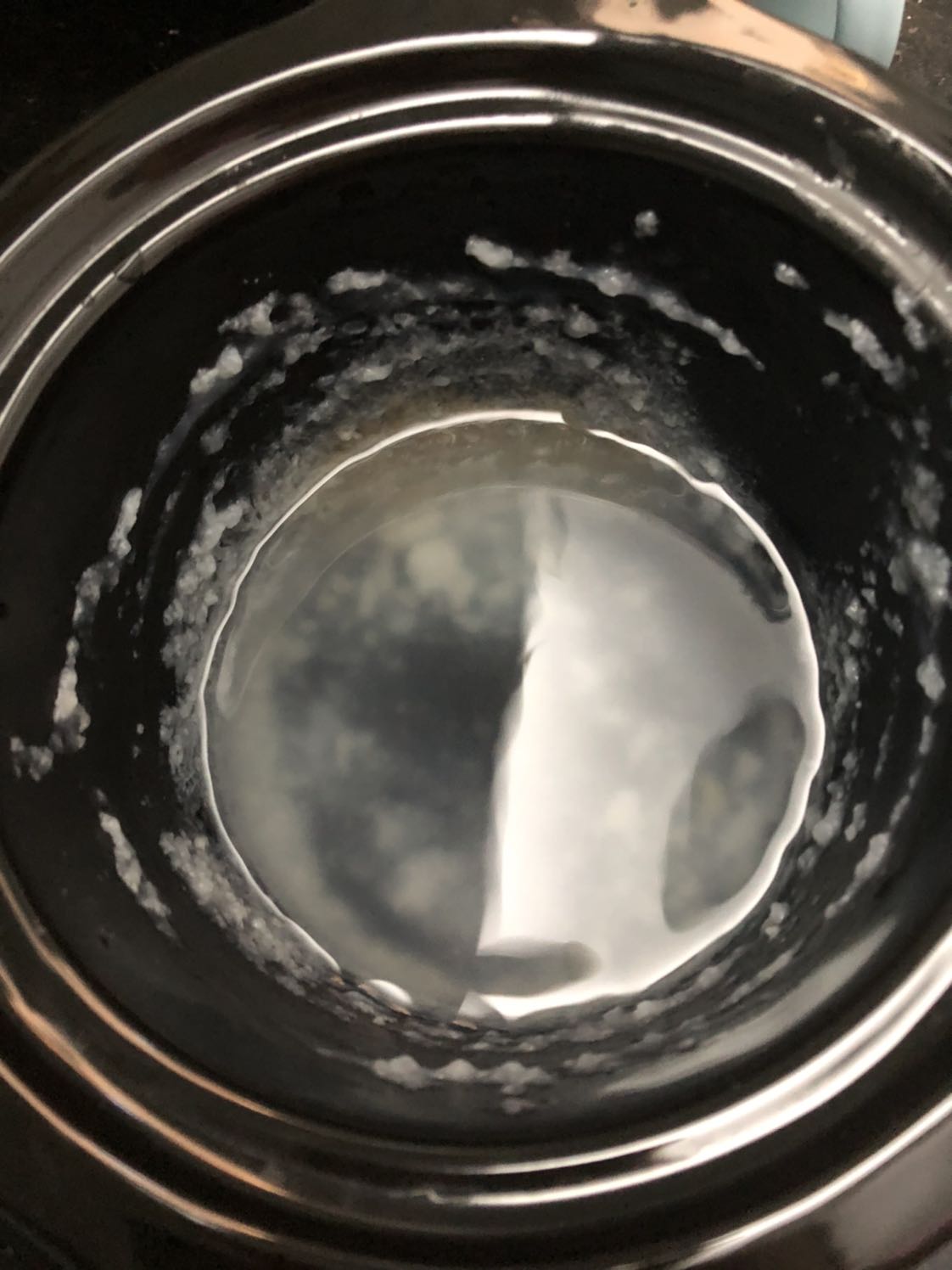 Tìm hiểu về nồi này cũng nhiều nên mới quyết định mua.
Điểm cộng giao hàng nhanh
Điểm trừ là mình nấu ở chế độ chậm, bỏ nước cũng ngập hơn nữa nồi tí nhưng không hiểu sao nó lại bị cháy vàng ở bên cạnh nồi chứ k phải giữa lòng nồi