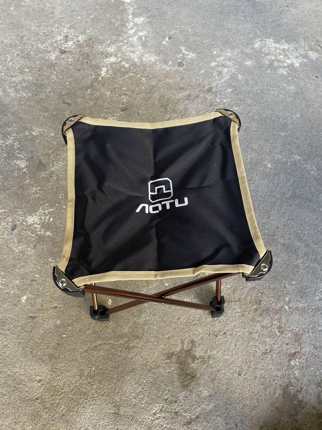 Shop cực kì uy tính. Hàng chất lượng. Dù có trục trặc nhỏ về vấn đề giao hàng. Nhưng shop hỗ trợ rất nhiệt tình. Đáng được nghìn sao hơn.