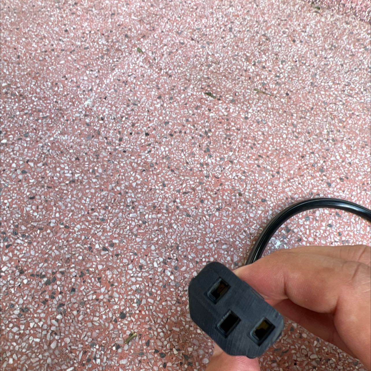 Chất lượng dây kết, chấu lỗ không cân đúng vị trí, mua về không sd được, đặt sợi dây 1.5m giao sợi dây 1m, chất lượng quá kém