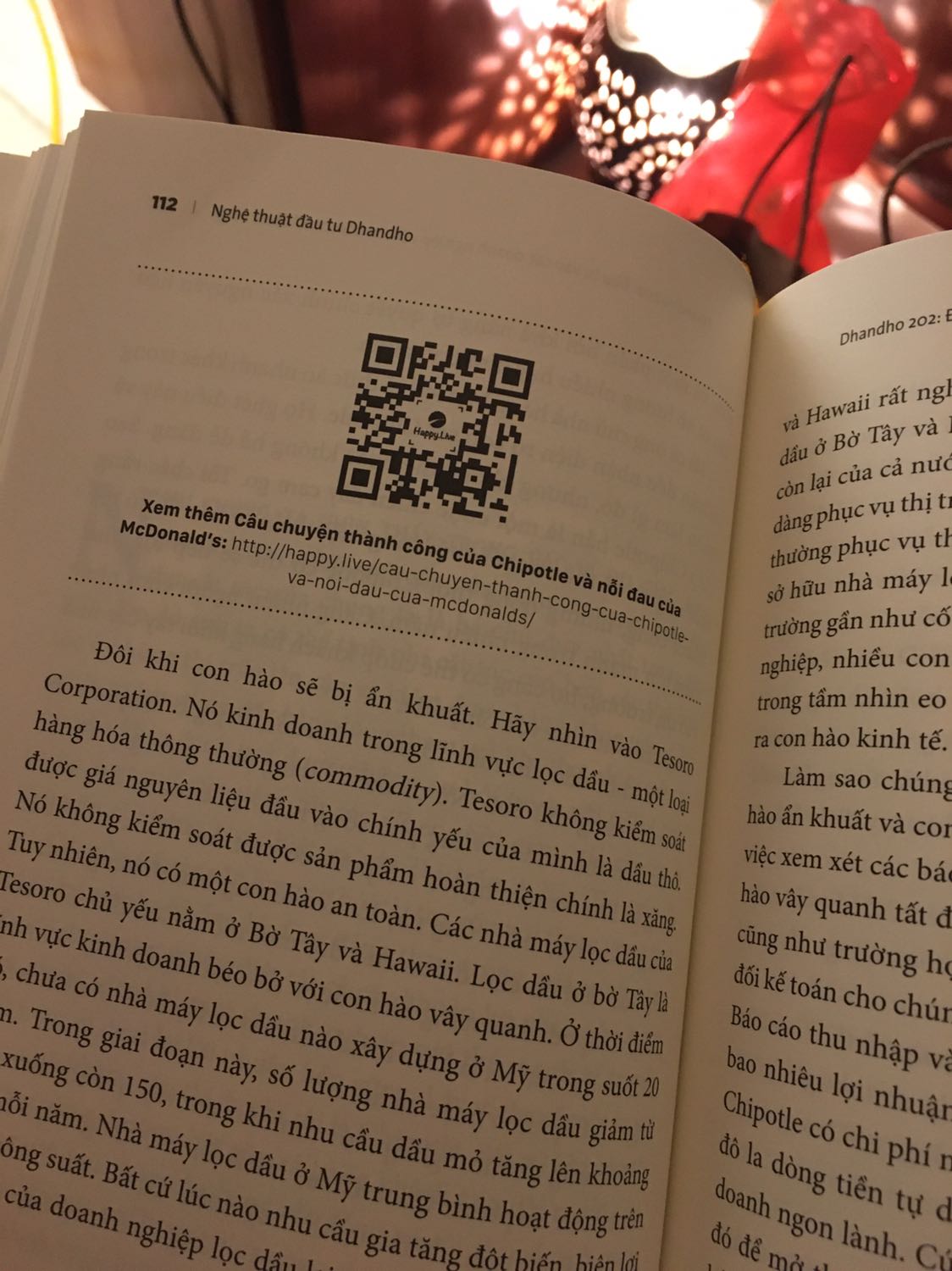 Về nội dung mình ko nói vì chưa đọc hết. cảm quan bên ngoài khi nhận đc sách thấy hơi thất vọng vì khổ sách nhỏ và mỏng. So với giá 252k(cả ship) thì khá đắt. Nội dung kiến thức ít mà lại chèn khá nhiều mã QR để quảng cáo các sách khác nên cảm giác rất khó chịu. Kiểu như Happy-Live muốn đọc giả phải mua hết các sách họ xuất bản thì mới tìm ra được phương pháp đầu tư phù hợp cho bản thân vậy.
