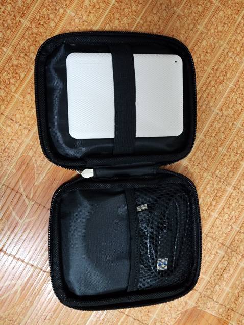 Thích cái màu xanh nhưng mà màu xanh hết hàng rồi nên là lấy sang màu trắng hi vọng là dùng bền cắm vào máy thì còn 931 GB sản phẩm gọn nhẹ Thích cái màu xanh nhưng mà màu xanh hết hàng rồi nên là lấy sang màu trắng hi vọng là dùng bền cắm vào máy thì còn 931 GB sản phẩm gọn nhẹ