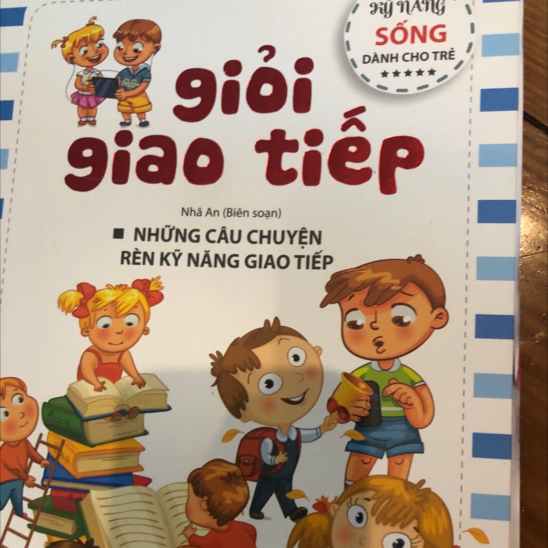 Sách hay, bổ ích, hình ảnh đẹp. Shop giao hàng rất nhanh, đóng gói cẩn thận. Cảm ơn shop.