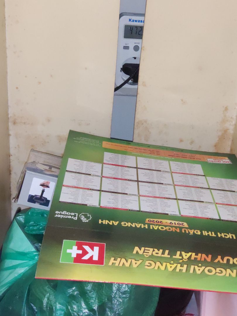 tiêu đề ghi 700W, hộp với nhãn ghi 1000W, nhưng đo thực tế chỉ 500W. Nói chung chạy tốt, tiền nào của nấy.