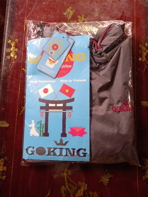 Hàng đẹp, đóng gói cẩn thận. Ấn tượng nhất là lời cảm ơn là điều đầu tiên đập vào mắt tôi. Rất tuyệt!