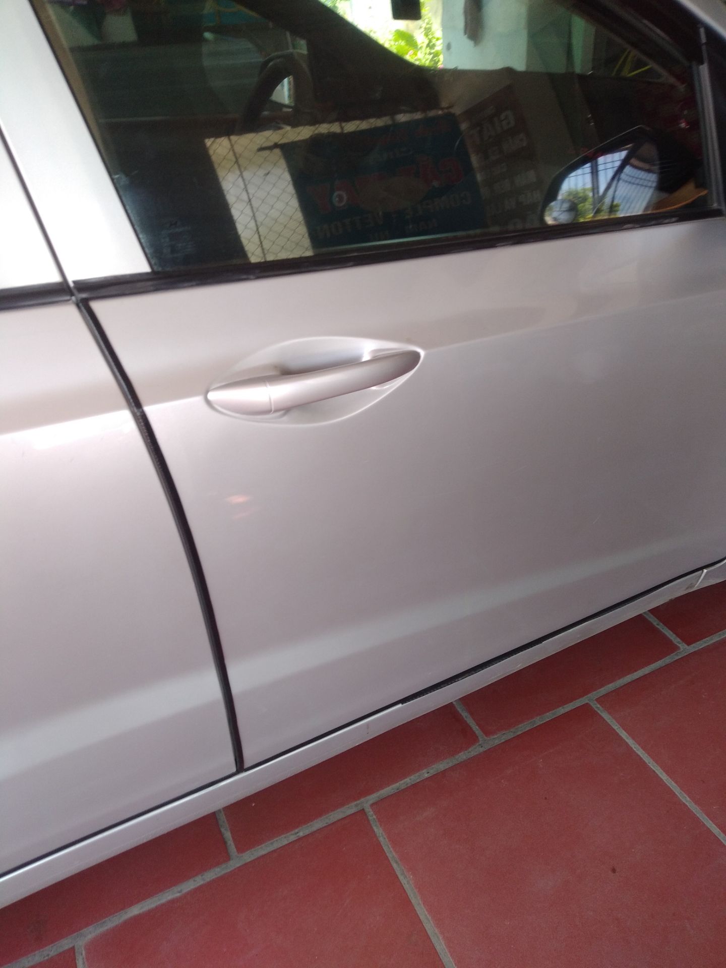 hàng đã nhận được nhưng có 4canh được 3cánh còn thừa 40cm vậy shop nói bán đủ cho 4 cánh cửa vậy làm thế nào nhỉ shop?