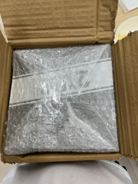 Đẹp, rất chắc chắn, dễ sử dụng Đẹp, rất chắc chắn, dễ sử dụng