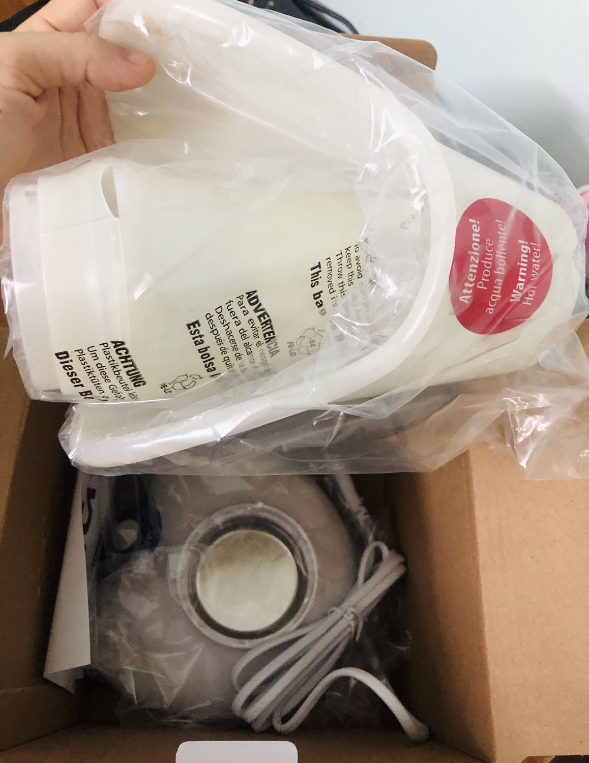 Vô tìn gặp Flash Deal, mua được sp này với giá 368, sau khi trừ ưu đãi 10% và ưu đãi thẻ 30k thì về tay còn khoảng 300k. Giá cực tốt!!! Chưa xài thử nhưng nhìn chất lượng.
Cảm ơn Tiki.