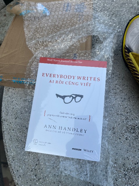 Gia nhanh, chất lượng, đặc biệt nội dung sách dễ tiếp cận, có hướng dẫn và tính áp dụng.