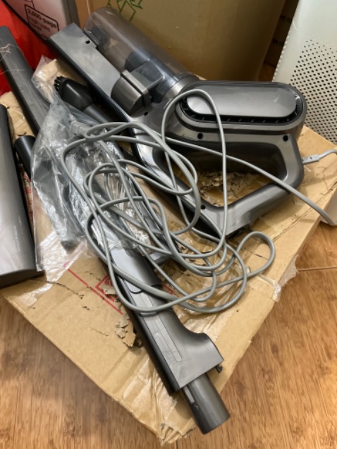 Máy hút mạnh, sạch, hút dc lông mèo trên ga đệm rất tốt. Máy so với giá thành vậy là rất ok