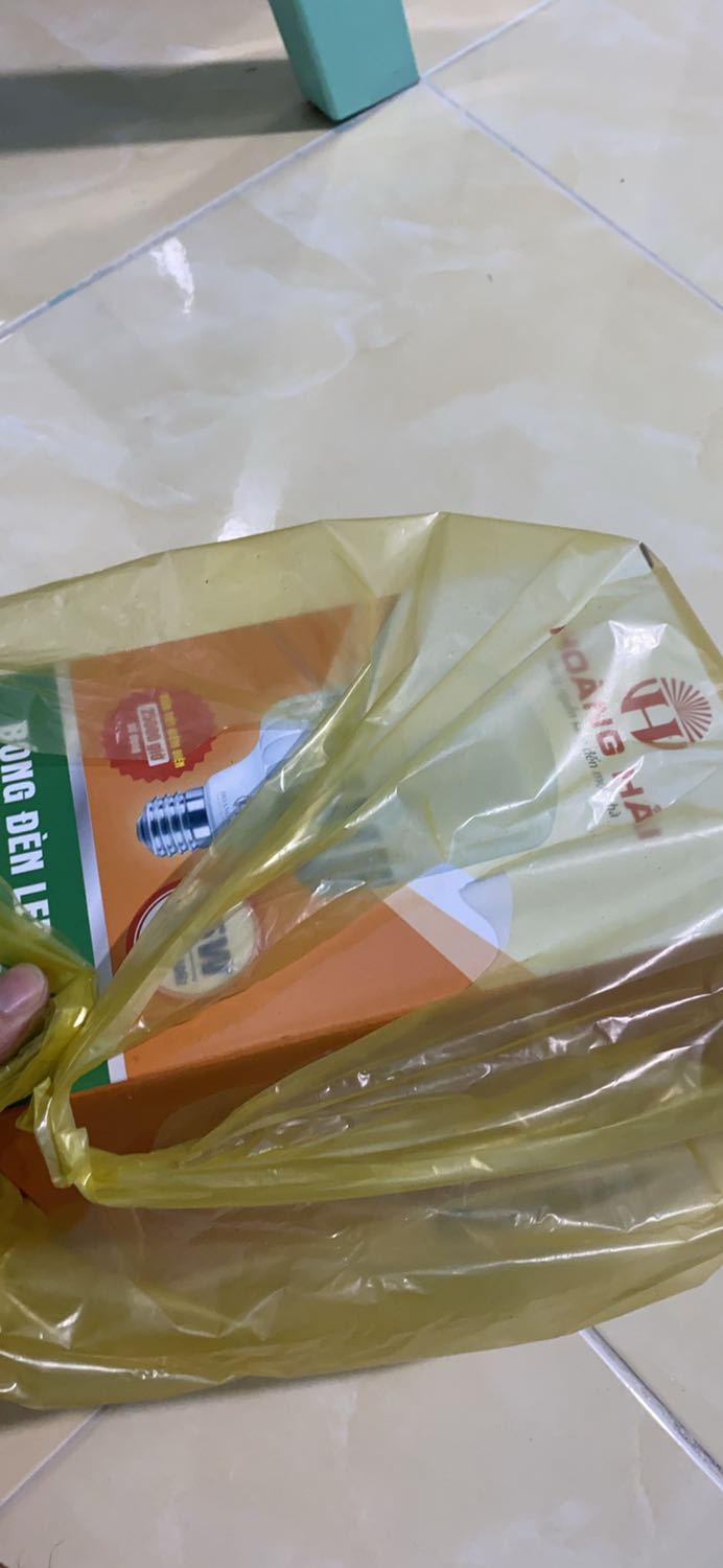 Tôi mua số lượng là 2, nhưng khi giao hàng chỉ có 1... Trong khi đó tiền đã thanh toán đầy đủ từ trước.
Hỏi tiki thì bảo sẽ confirm và trả lời, nhưng đến giờ vẫn chưa hồi âm..
Cần 1 câu trả lời. ?