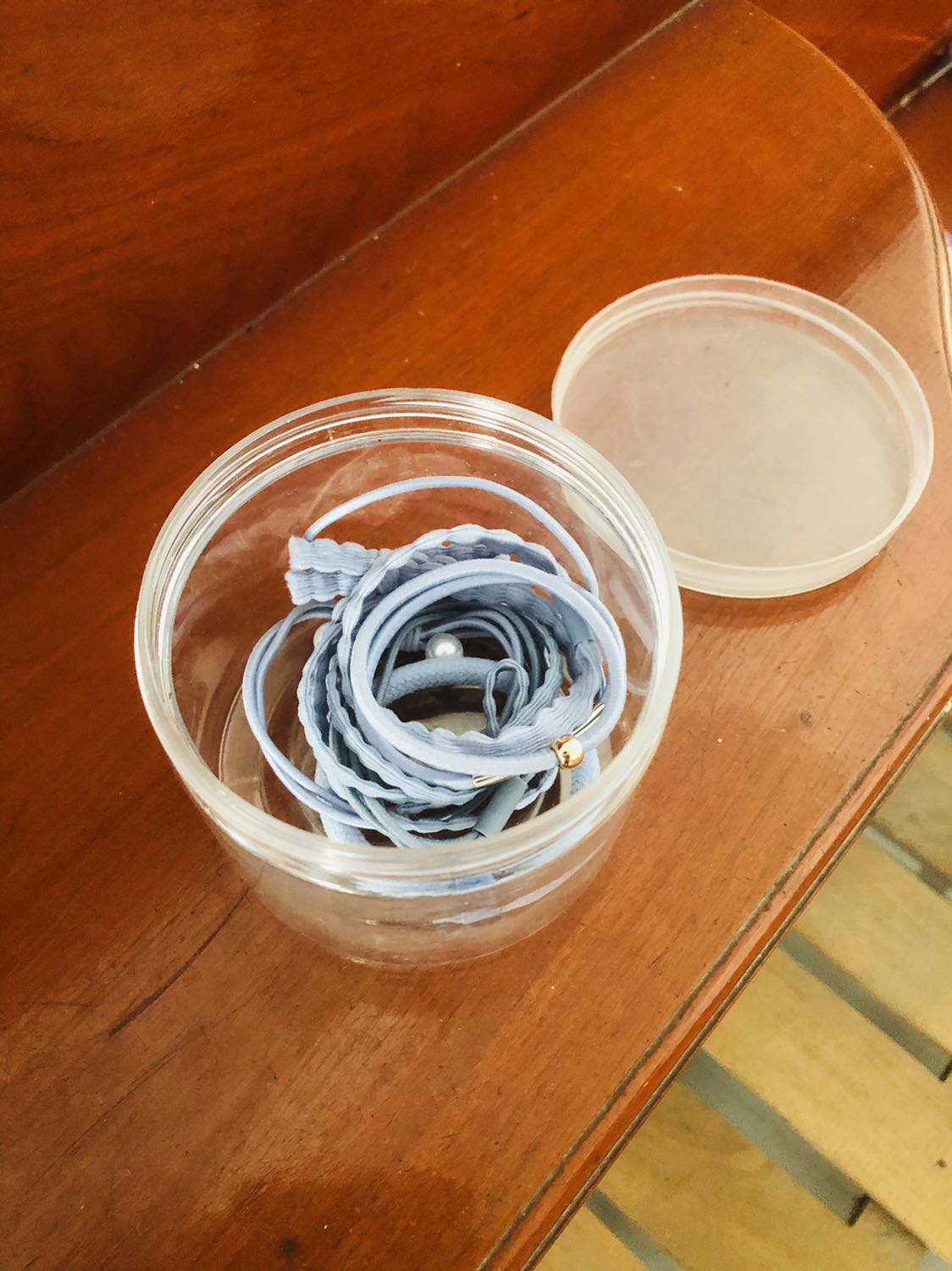 Giao nhanh và đóng hộp kỹ, màu trend của năm nay luôn