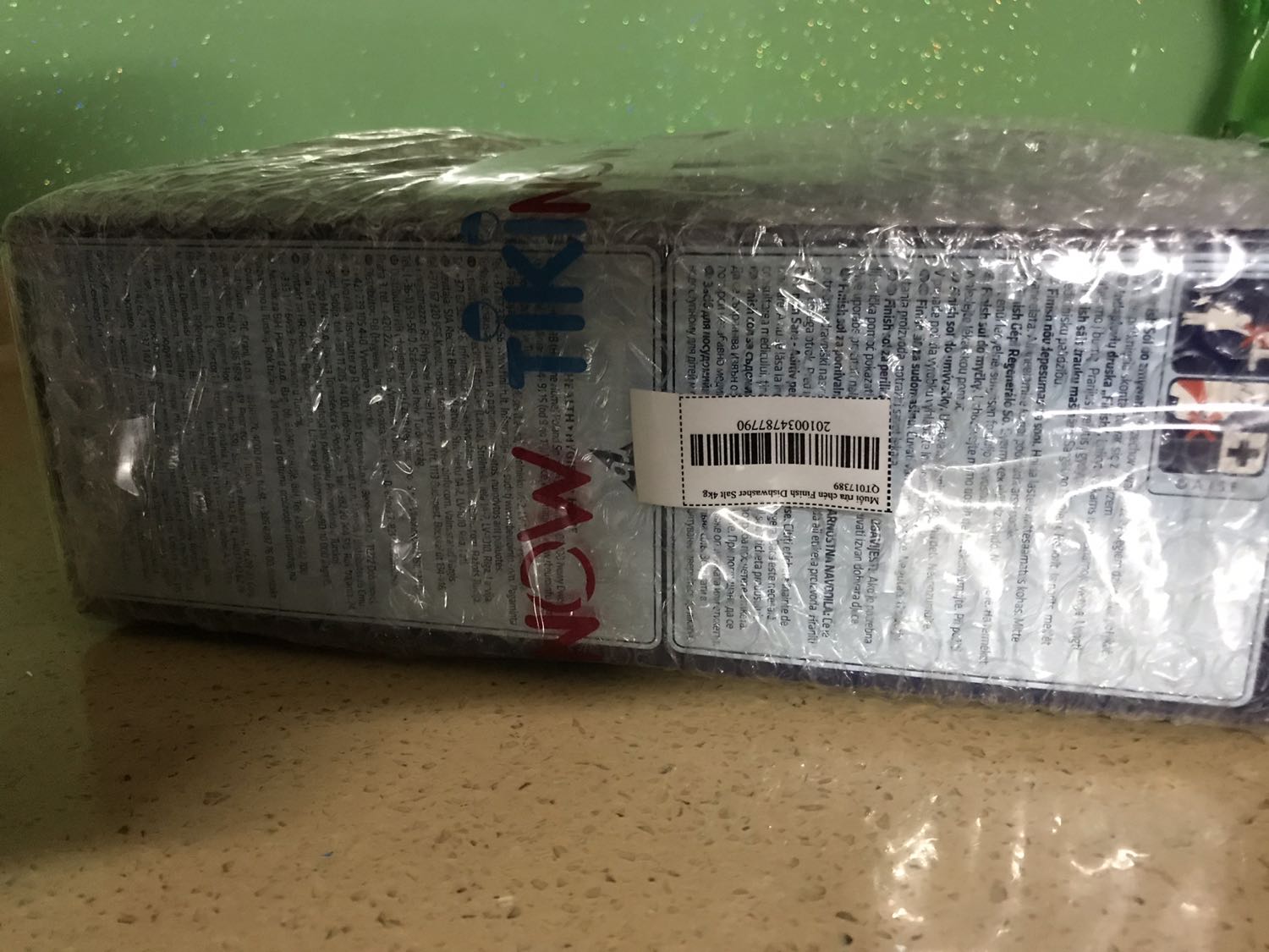 Đặt tikinow giao hàng siêu nhanh, đóng gói cẩn thận,  shop uy tín nên yên tâm về chất lượng, giá tốt.