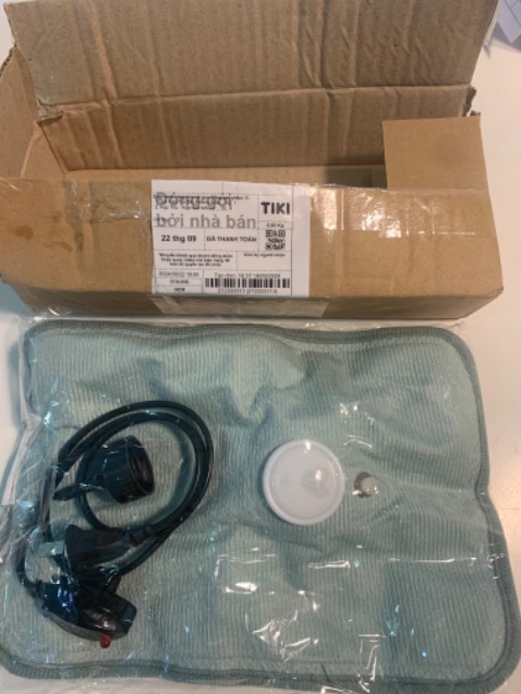 Vì sao lại là túi chườm nóng? Tôi đặt kẹp tóc và lược!