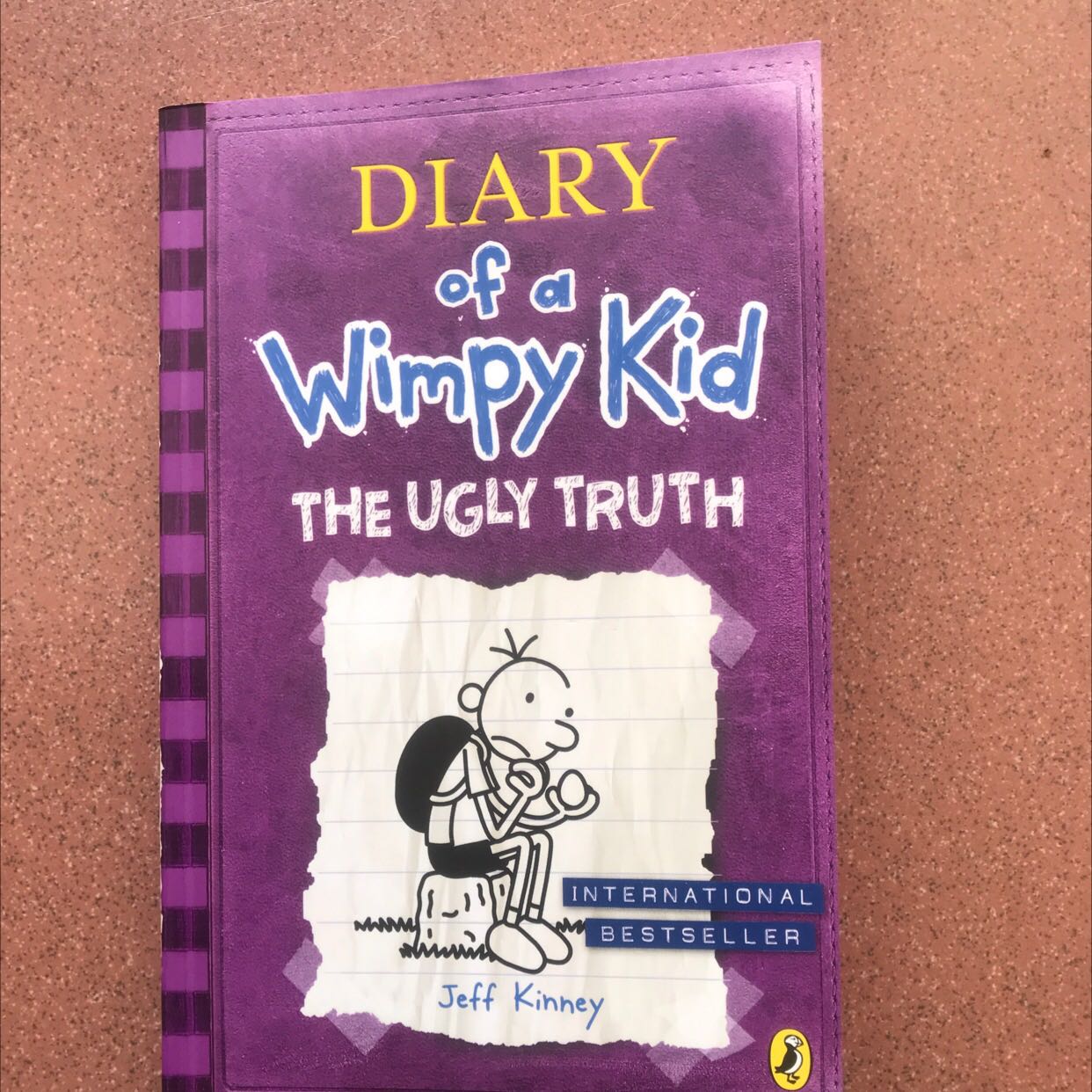 Đã nhận hàng. Tuy nhiên sách hơi bị cong vài trang.