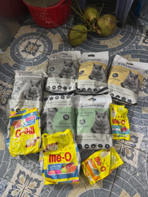 Mèo nhà mình rất thích ăn Mèo nhà mình rất thích ăn