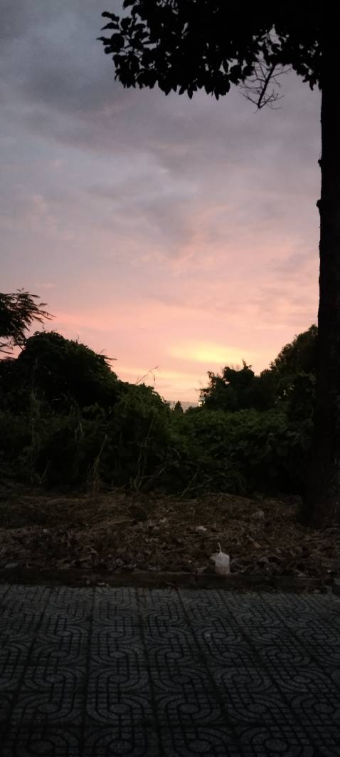 Giao hàng nhanh, đóng gói cẩn thận, mình mua lúc sale nên giá ok lắm ạ, hình ảnh chỉ mang tính chất nhận xu