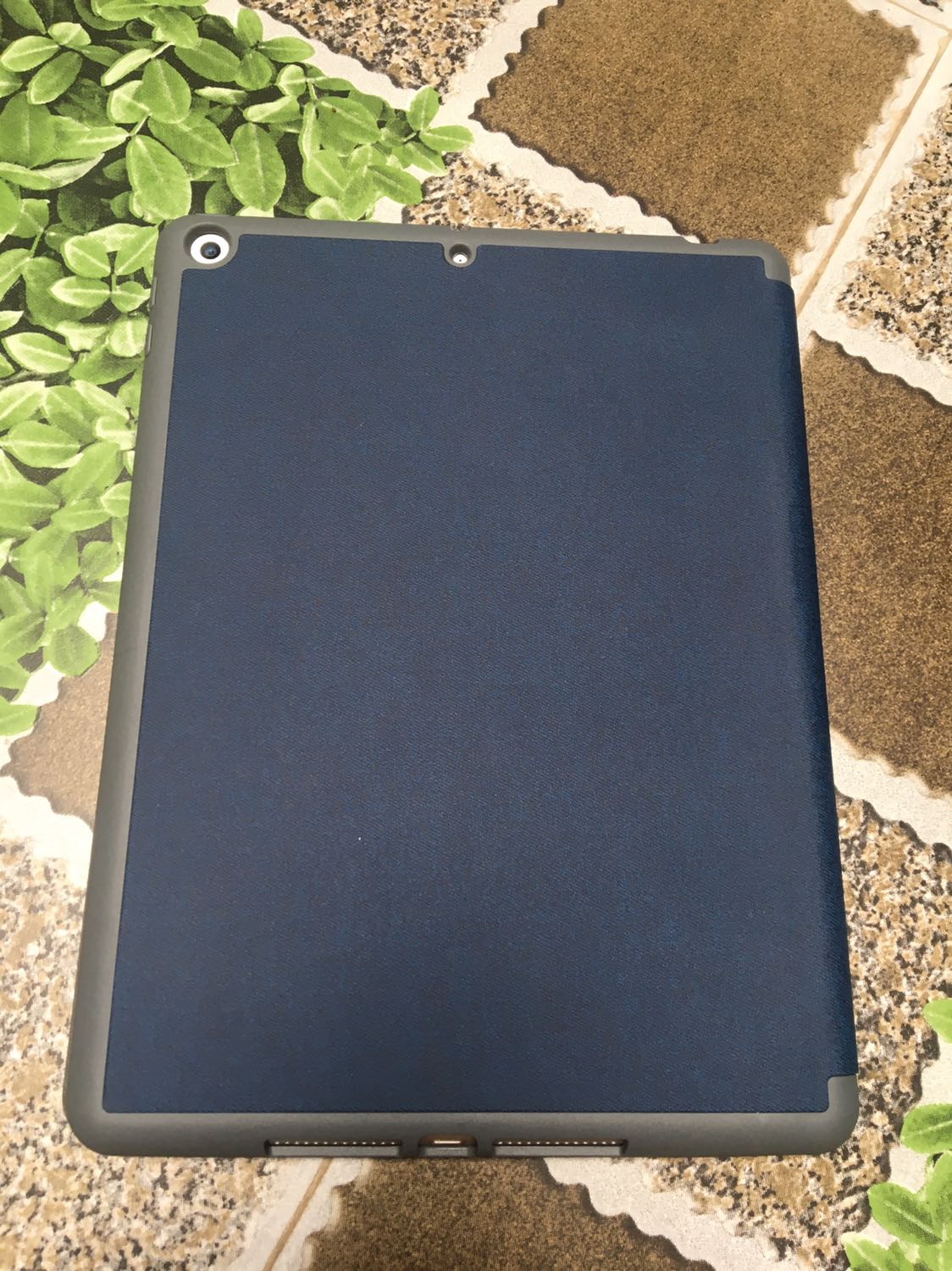 Chất liệu tốt, sờ êm tay,kích thước vừa, đứng được