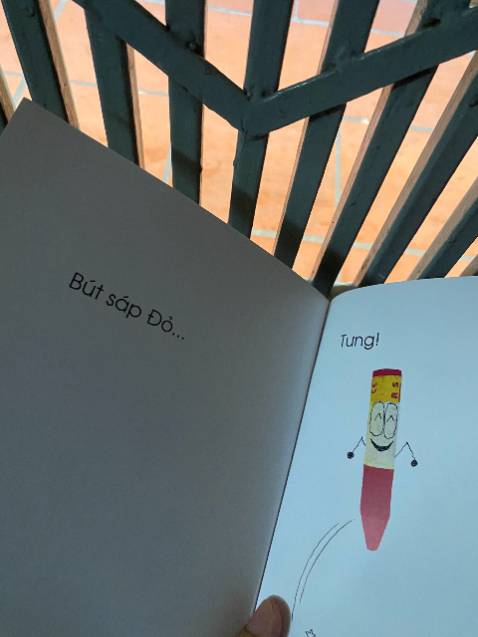 cuốn này là con mình chonn, tự nhìn rồi nhất định phải mua cho con, thấy con thích thì bố mẹ ko tiếc j