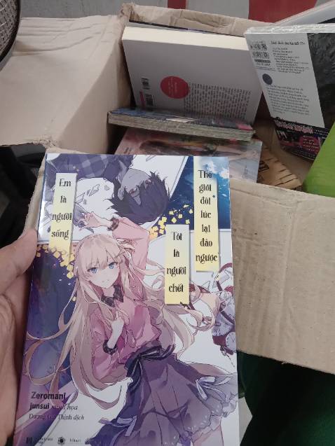 Giao hàng nhanh, đóng gói sản phẩm chắc chắn, bao bì rất tốt còn rất mới, rất hài lòng với sản phẩm.