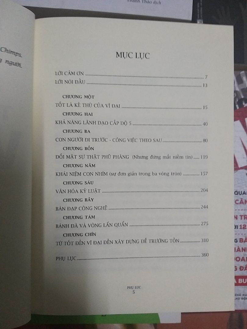1 tượng đài trong số các tác phẩm về kinh doanh.Tác phẩm là kì công của nhóm nghiêm cứu khi lục lọi hết mọi doanh nghiệp từ báo chí,đội ngũ quản trị,các hồ sơ báo cái tài chinh,văn bản lưu hành nội bộ.Nhóm nghiên cứ đã chỉ ra các cách thức mà các cty lớn mạnh trở nên vĩ đại.Từ hơn 100 cty với phương pháp loại bỏ bằng các tiêu chuẩn để lại 19 rồi 1 cty vĩ đại.Đây là cuốn sách dành cho mọi doanh nghiệp