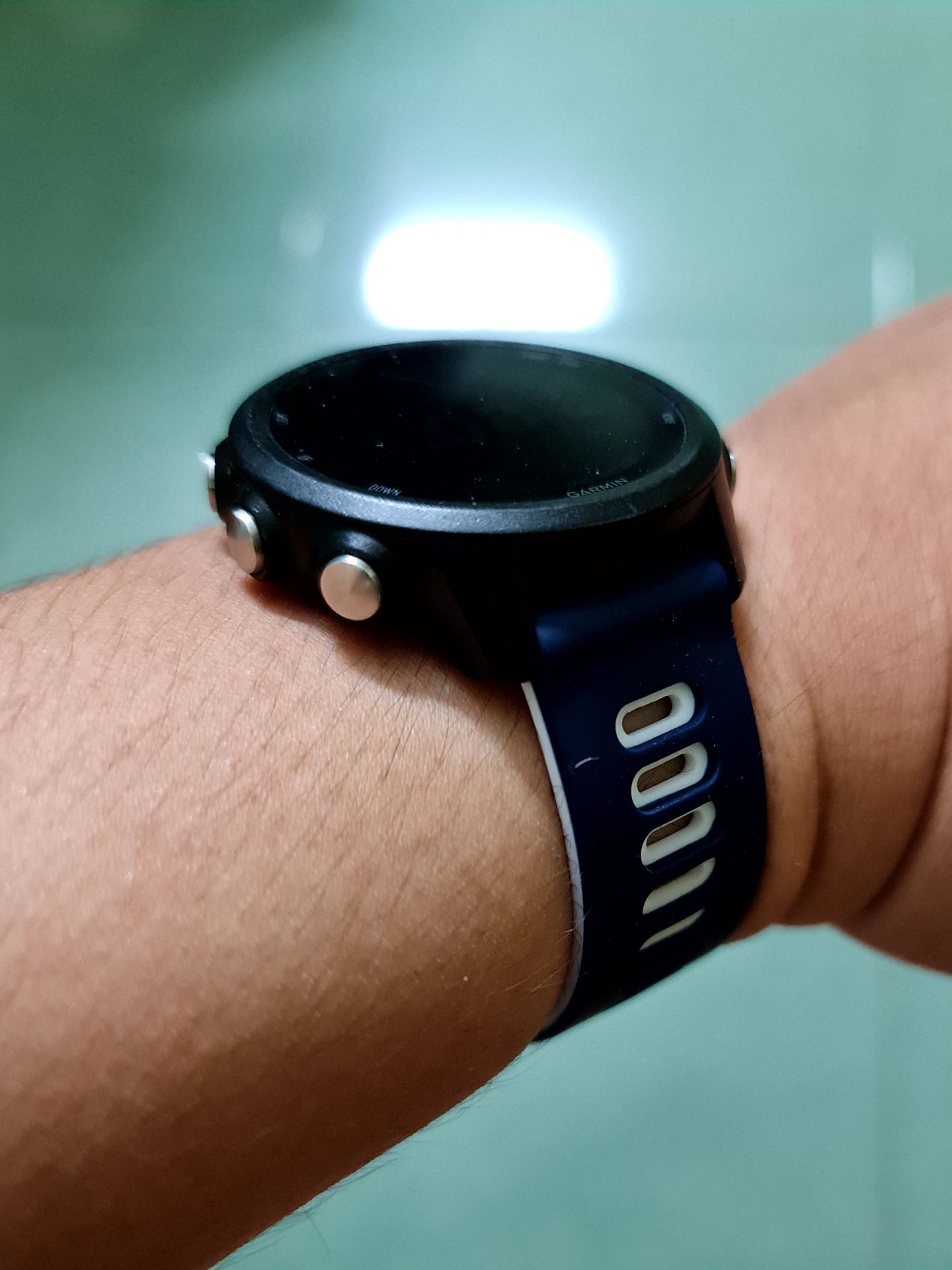 Sản phẩm đẹp, dày dặn chắc chắn hơn dây zin nhiều.