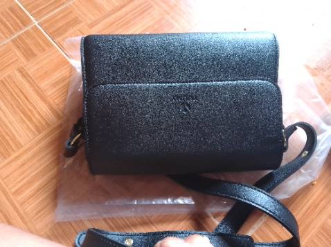 Chất và kiểu dáng đẹp quá. Thích phần dây quai bền và dễ lắp. 10 điểm không có nhưng.