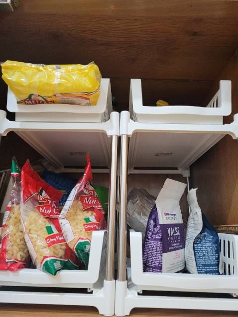 Người bán và Tiki tính phí ship quá cao trong khi chỉ trả cho shiper vài ngàn đồng cho 1 đơn giao hàng! *** khách hàng và đối xử k công bằng với shipper. Nên thay đổi cách tính phí ship cho shipper 1 cách công bằng hơn để k mang tiến là *** dối khách hàng và ép các shipper!