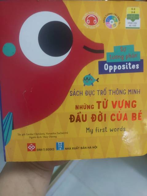 Sách quá cũ luôn phải chi Tiki nói đây là sách cũ mình cân nhắc chứ mình mua để tặng mà sách thế này sao mình tặng được ạ!