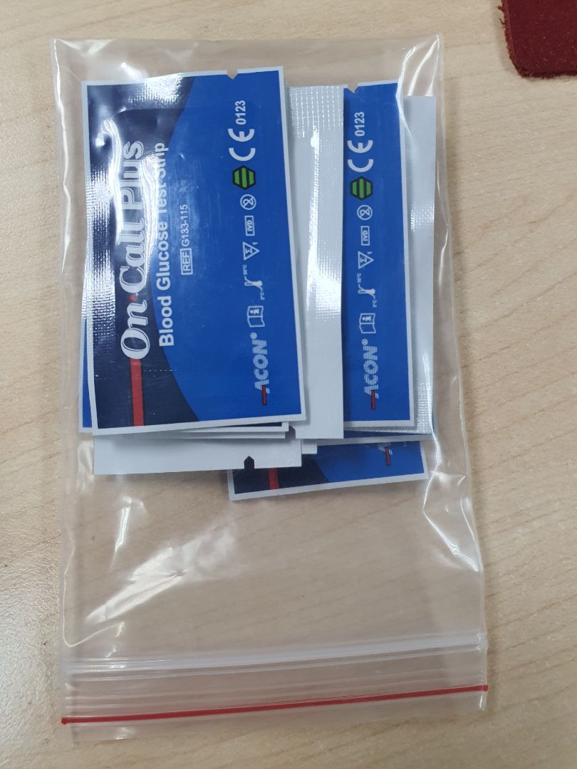 Shop tặng kèm 10 que thử mà không đưa chip, làm sao sử dụng được vậy shop?
không liên hệ được để xử lý, thật thất vọng.