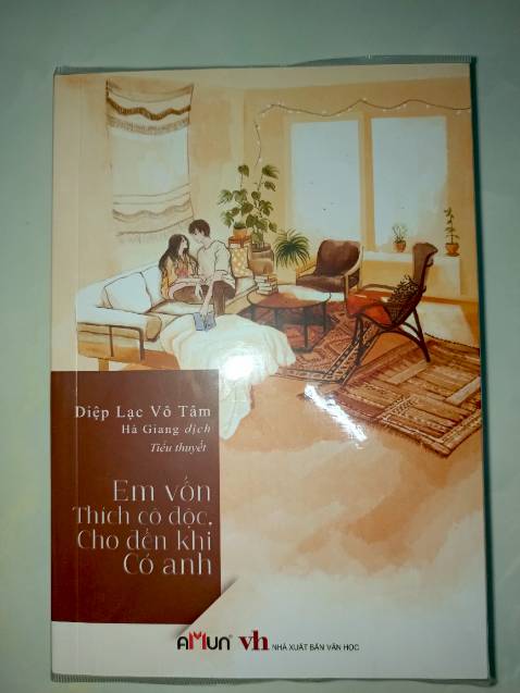 Giao hàng nhanh. Đóng gói tốt. Sách tiki chính hãng. Mình thấy đánh giá sách lâu rồi toàn bìa cũ. Nhưng mà sách vẫn luôn cập nhật bìa mới nha. Bookcare đẹp, sạch sẽ. Bookmark cinn. 100 điểm. Mình vẫn rất thích đợt Tiki tặng bookmark mỗi đơn hàng sách. Chúc Tiki phát triển tốt🫰🩷