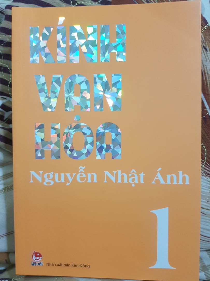 Sách hay. Giấy in đẹp chống mỏi mắt, chữ in rõ ràng, dễ đọc.