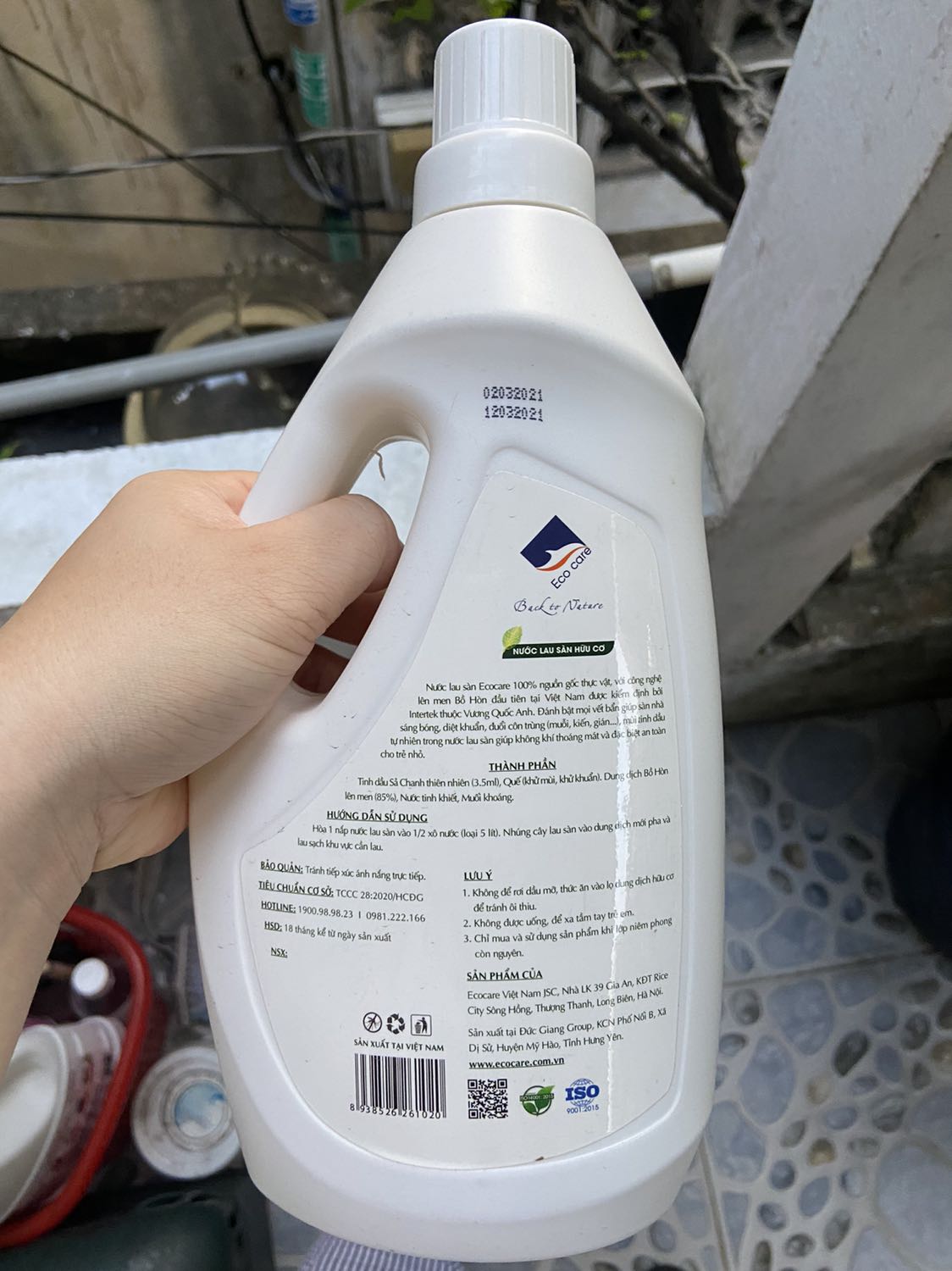 Sản phẩm dùng ổn. Có bọt vừa phải và mùi chanh sả dễ chịu. Ủng hộ sản phẩm hữu cơ thân thiện với môi trường nha mọi người ơi. Này là sản phẩm của Việt Nam nữa. Sản phẩm dùng ổn. Có bọt vừa phải và mùi chanh sả dễ chịu. Ủng hộ sản phẩm hữu cơ thân thiện với môi trường nha mọi người ơi. Này là sản phẩm của Việt Nam nữa.