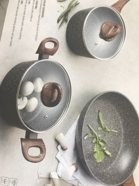 Trong trong các thương hiệu mình đã từng xài thì thấy Lock and lock tốt