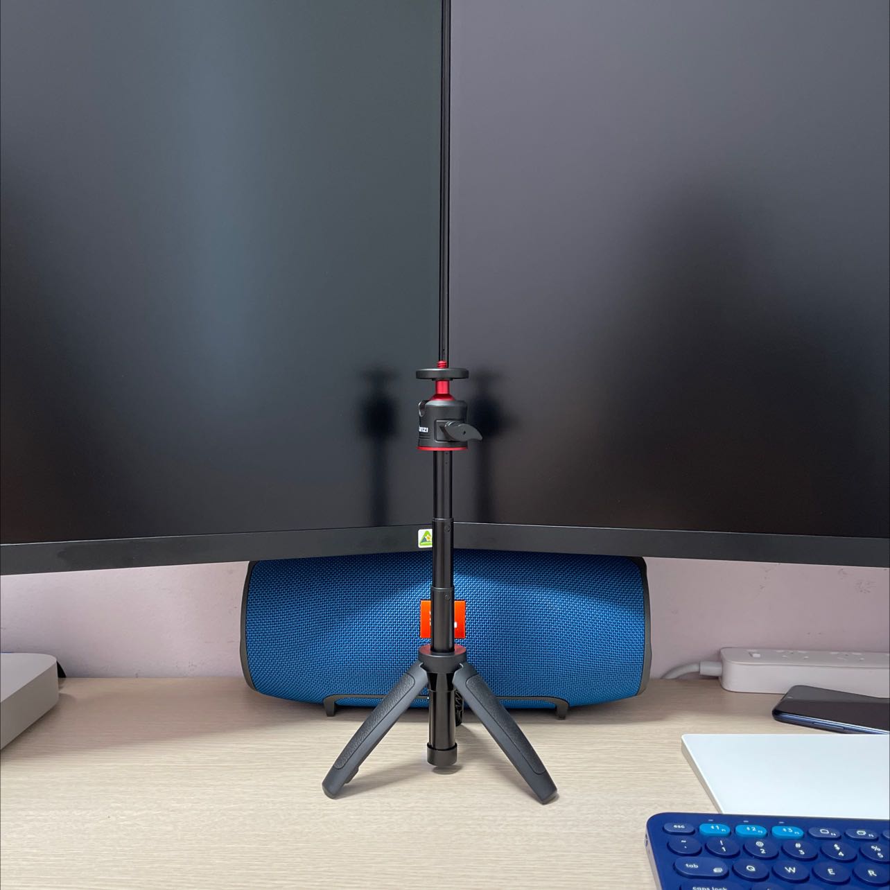 Hơi nhỏ và ngắn so với tưởng tượng lúc mua.
Thiết kế, độ hoàn thiện tốt.