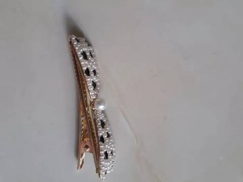 kẹp tóc nasi xinh xỉu, chất liệu cao cấp bền đẹp. Shop có nhiều mẫu xinh cực xinh. Lần sau sẽ mua tiếp. Giá cả phải chăng, rẻ hơn mua ngoài chợ nhiều. Shop giao hàng nhanh, phục vụ tốt