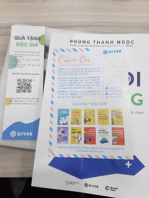 Bìa thiết kế độc đáo, rất sáng ***. 
Không cần phải ngôn từ cao siêu hoặc làm nhà hàng to lớn mới có thể mở chuỗi, ngay cả những quán nhỏ lẻ nếu biết đúng quy trình và quan trọng là có "khát khao" thì sẽ làm được