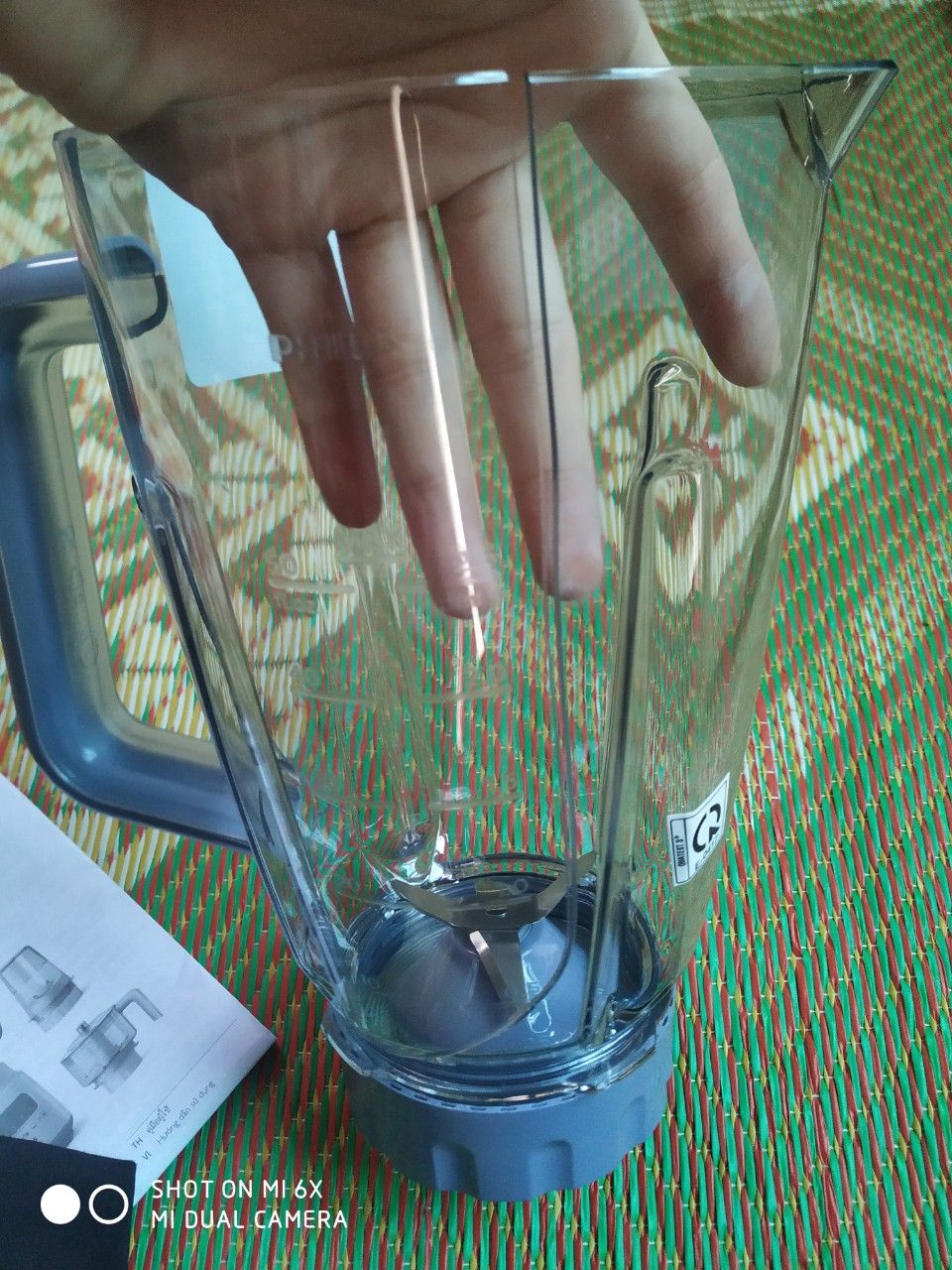 Sản phẩm giao tới mình đã bị vỡ cối xay. Mong nhận được phản hồi của shop để đổi trả hàng cho mình ạ. Xin cám ơn!

Mình đã nhận được đổi trả từ Tiki và hài lòng.