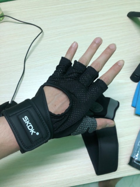 Cảm nhận hài lòng về sản phẩm. Đẹp, sạch, thoải mái, cool. Cảm nhận hài lòng về sản phẩm. Đẹp, sạch, thoải mái, cool.