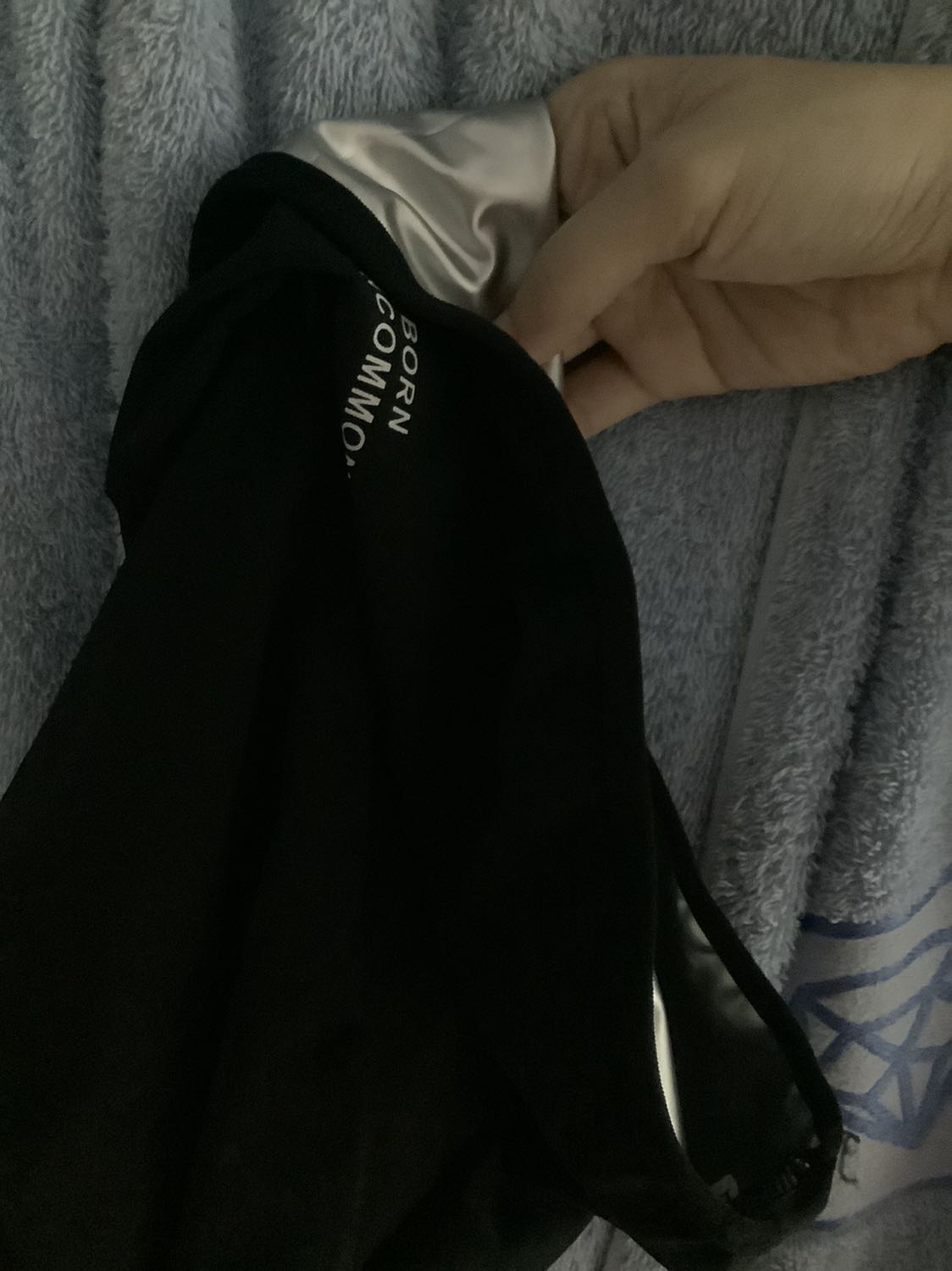 Sản phẩm ổn mình cao m58 nặng 52kg mặc size M vừa khít ạ mong là sẽ tan bớt mỡ bụng như quảng cáo