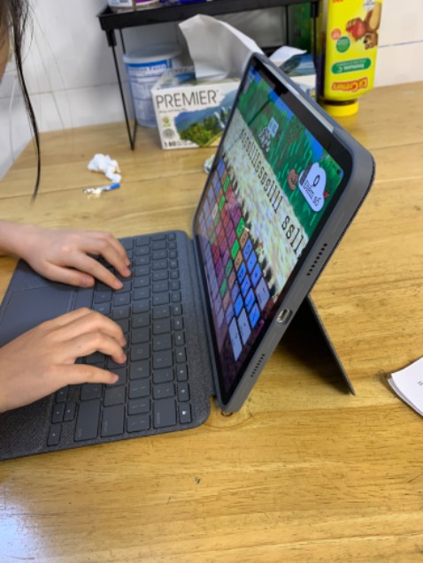 Rất hài lòng. Sang xịn mịn. 2 bé rất thích mà bố nó còn thích hơn. Đáng đồng tiền ạh