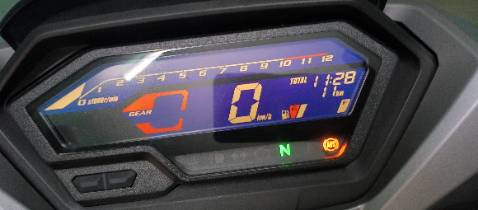 Nhân viên nhiệt tình. máy êm số nhẹ có đều côn còn hơi cứng chắc phải chạy dần dần để lò xo dãn