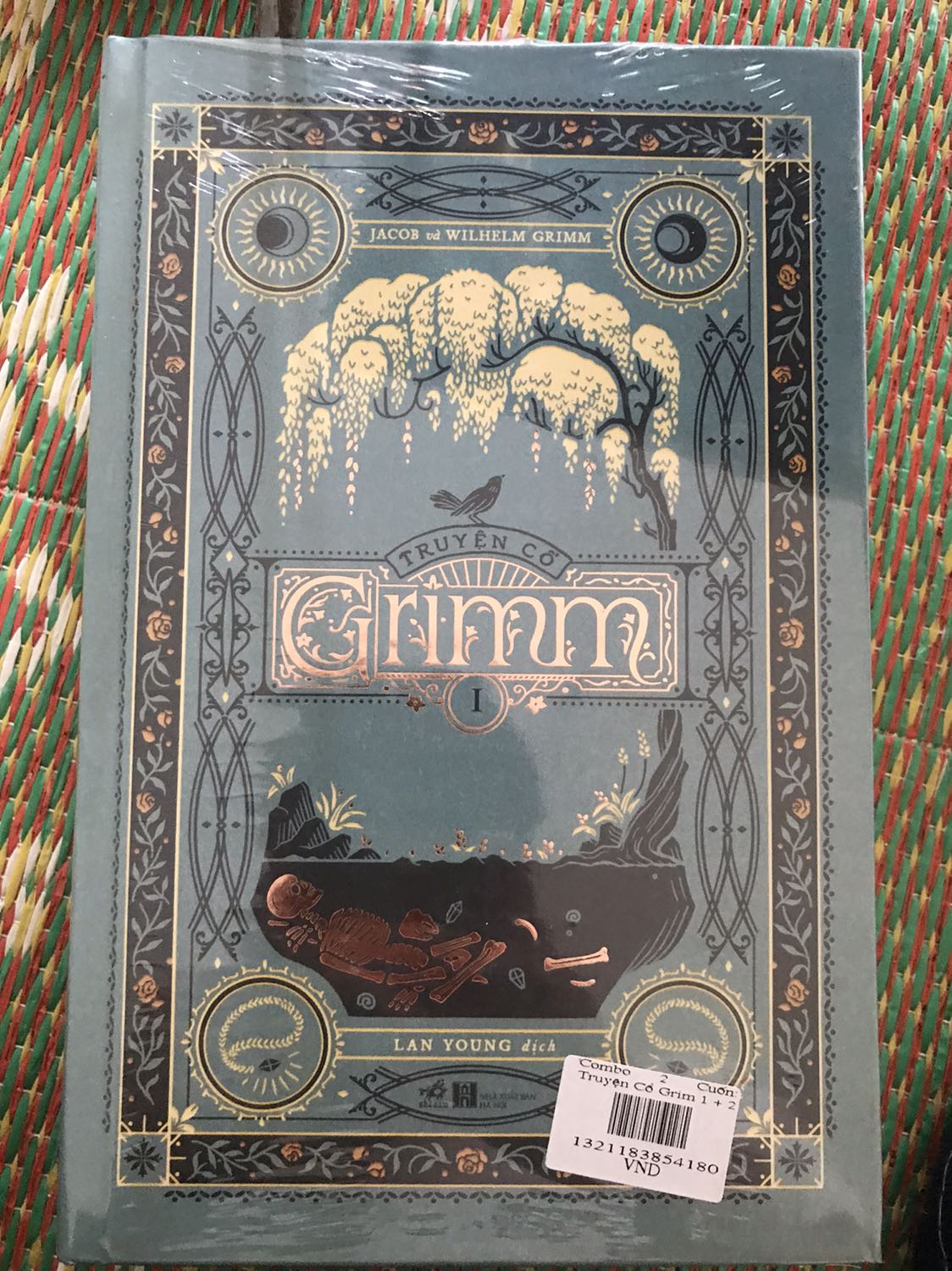 sách ok giao hàng nhanh
định mua cho trẻ con đọc nhưng mà có vẻ hơi nặng đô