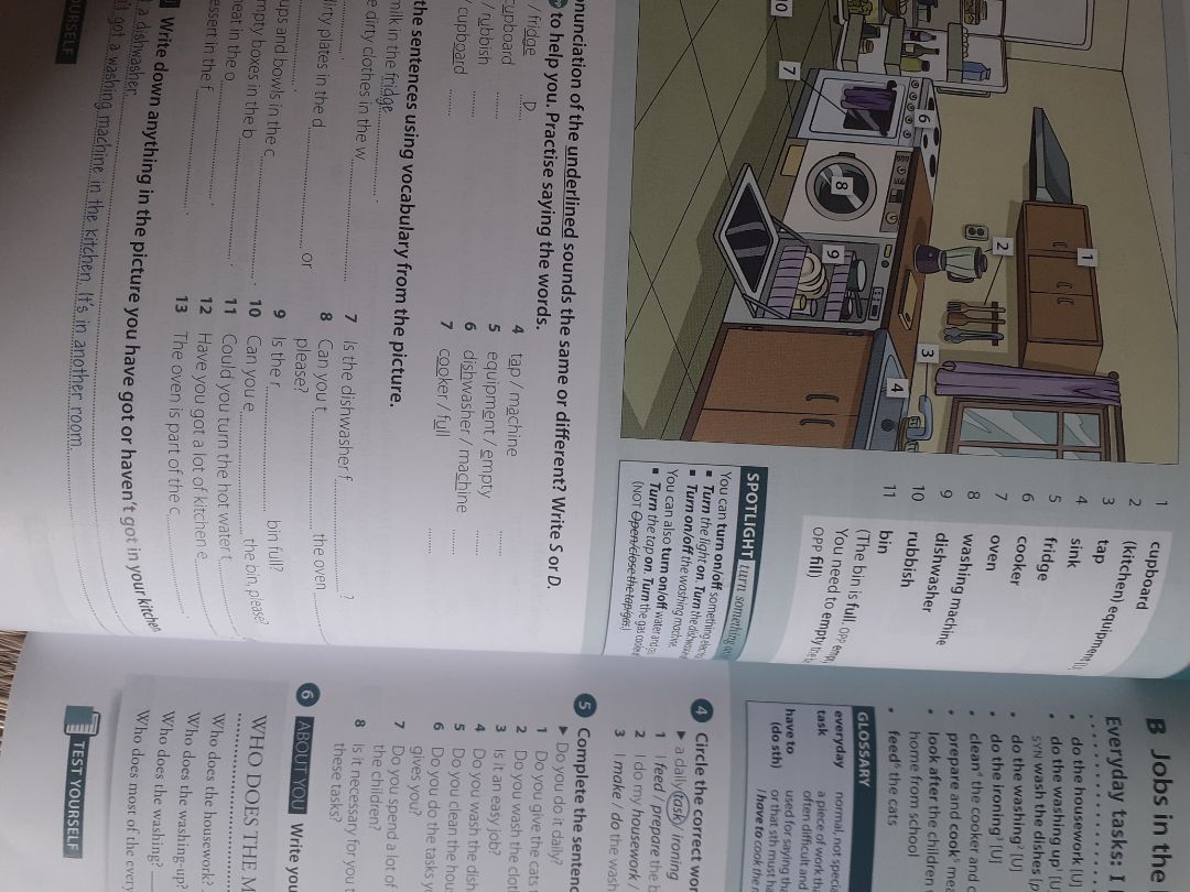 sách đẹp, giấy bóng nhìn chất lượng, nội dung trình bày ok, có app đi kèm ổn